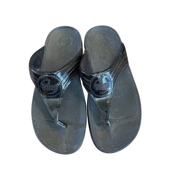 FitFlop Shoes - Women’s FitFlop Black Thong Sandals. Size 6.5